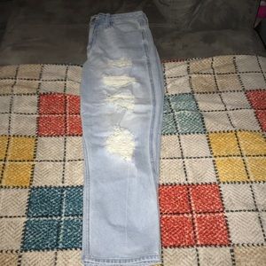 emma chamberlain hollister jeans